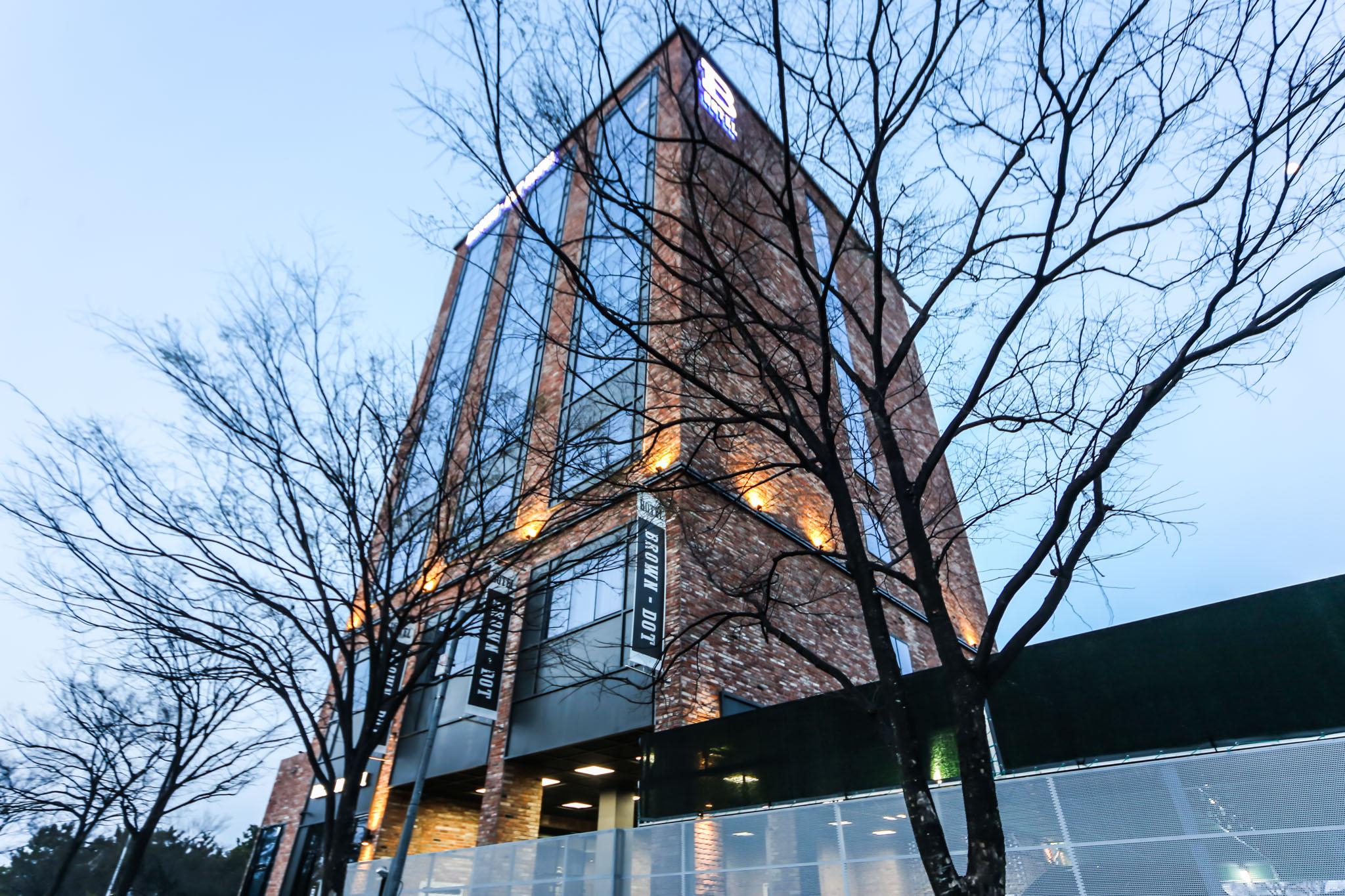 Busan Gangseo Sinho Brown Dot-22