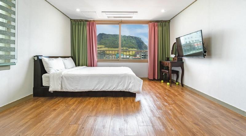 Seogwipo Seongsanpo Sarang Pension