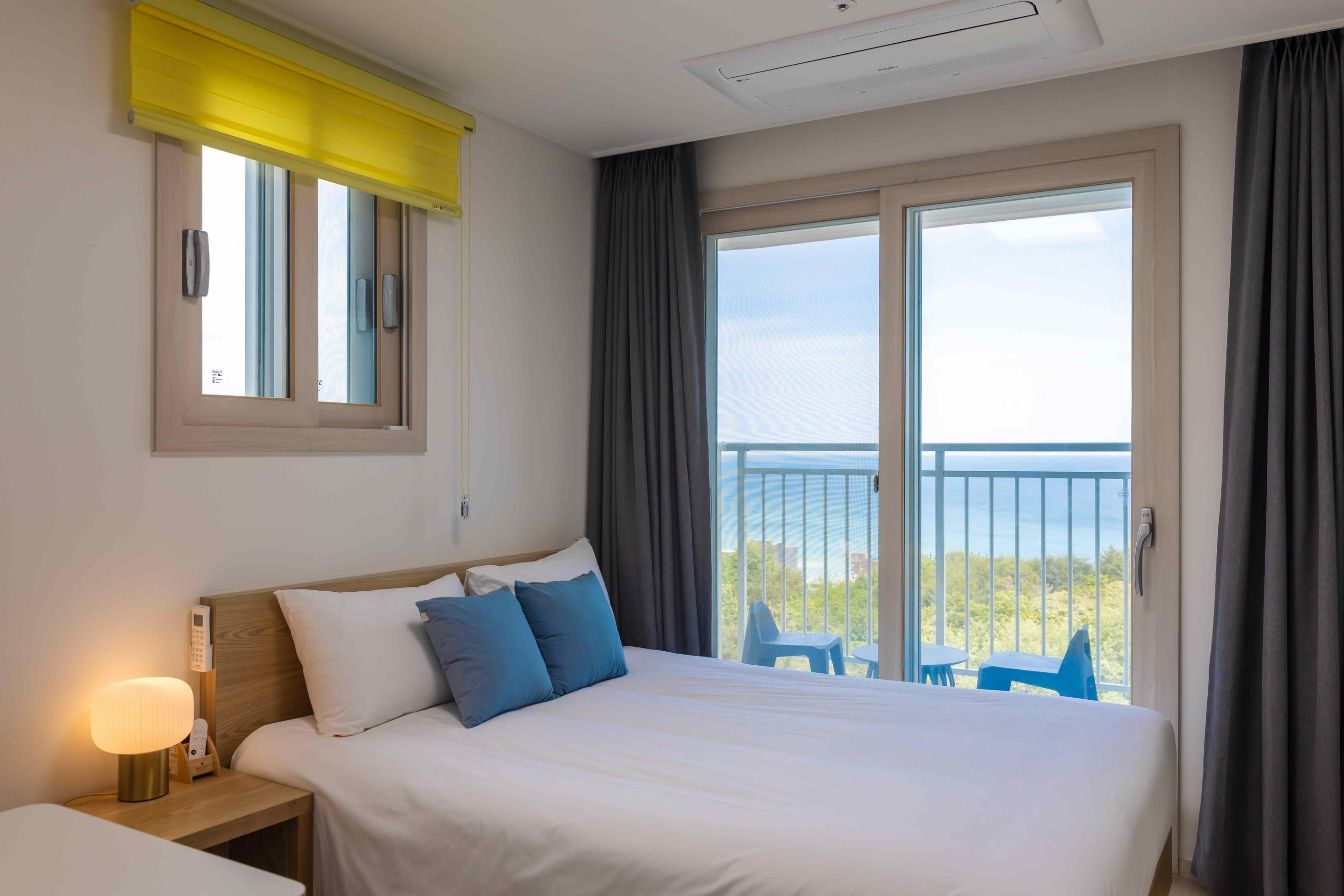 Yangyang Neos Jukdo Beach