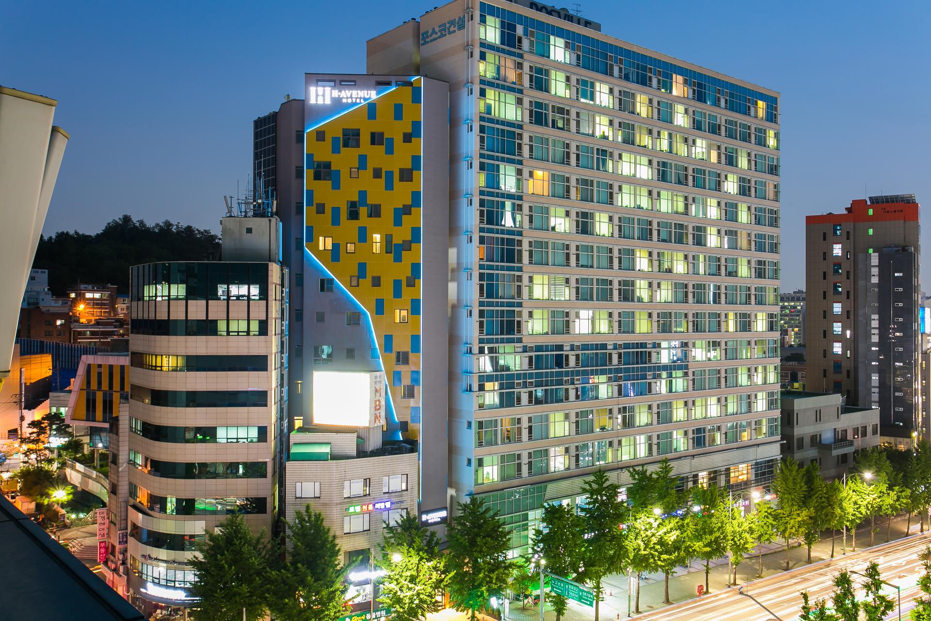Shinchon H Avenue Ewha Womans University