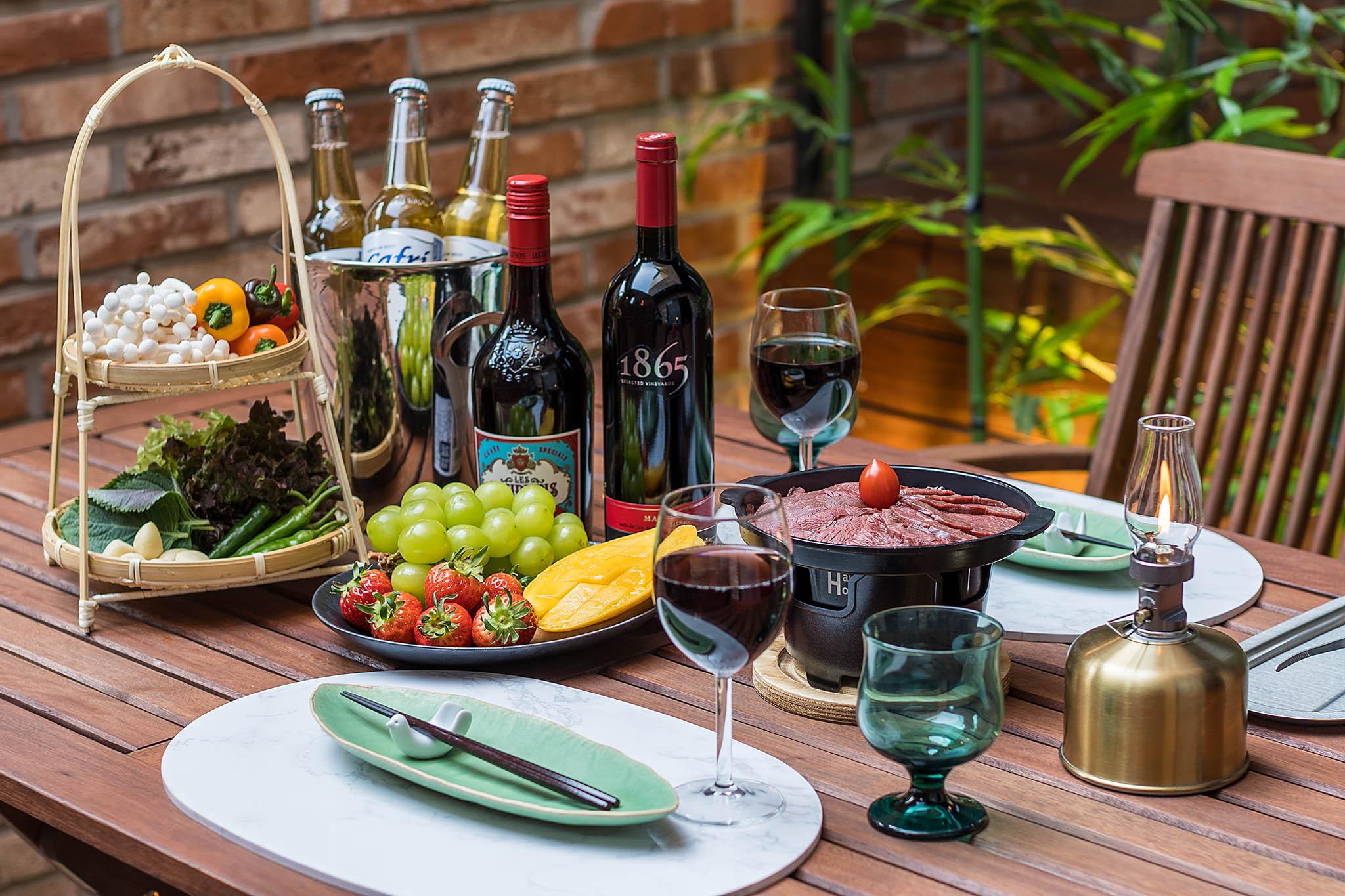 Wolgot Station Brown Dot-4