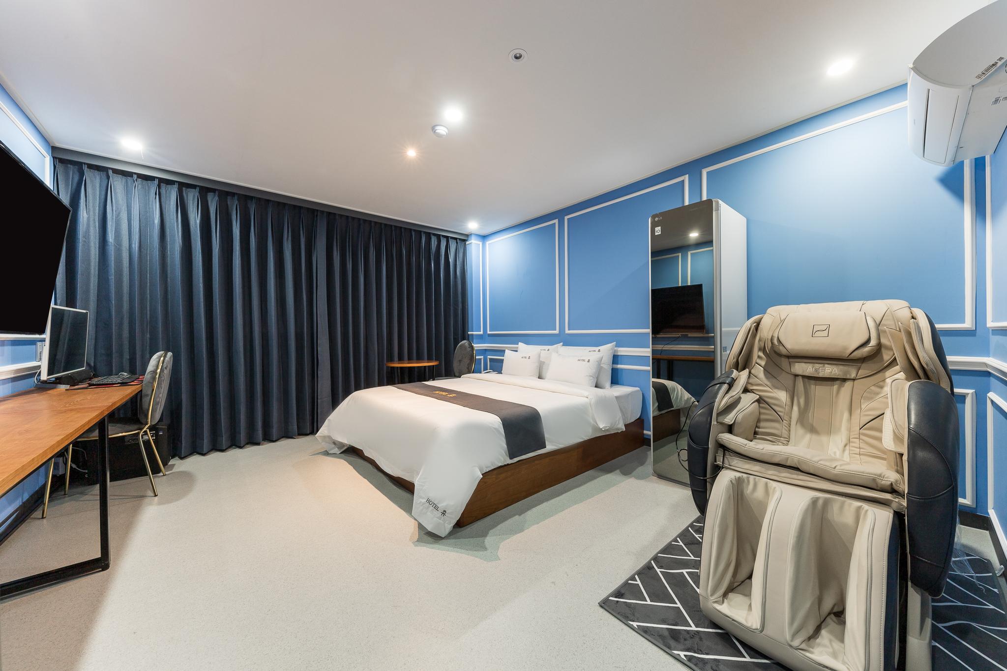 Changwon Jungangdong Business Hotel Hue