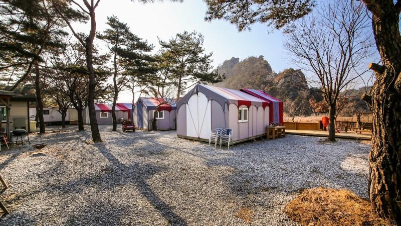 Pocheon Pine Tree Glamping Poolvilla-34