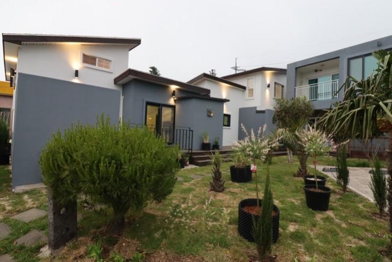 Seogwipo Mary J Spa Pension