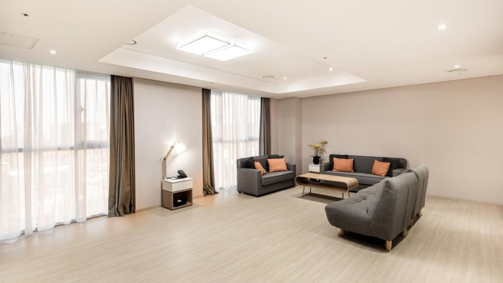 Golden Tulip Incheon Airport-21