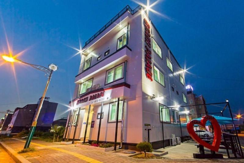 Boryeong Beach Palace Pension