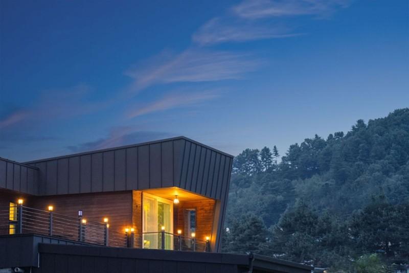 Gapyeong Pine Scent Pool Villa Pension