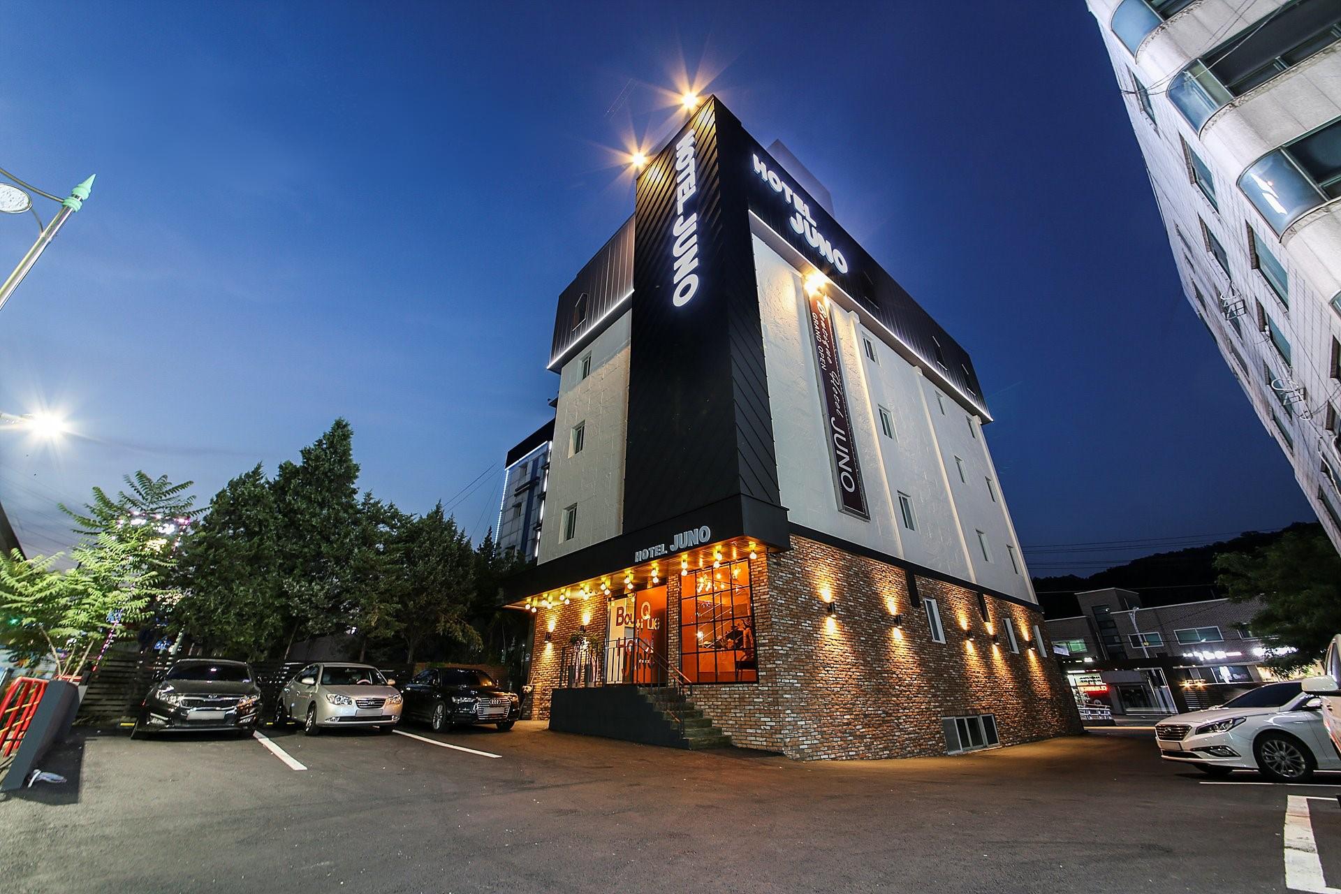 Yongin Hotel Juno (Yongin City Hall)