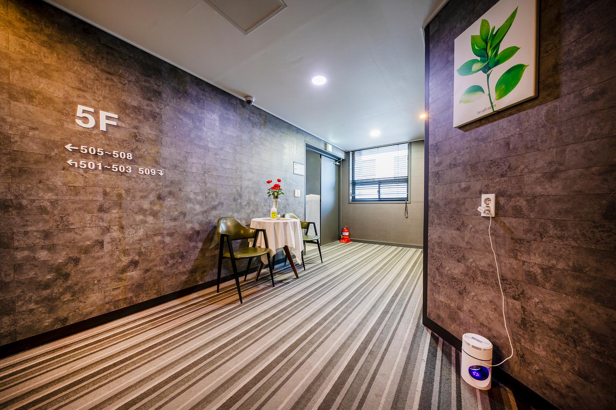 Busan Station THE B.S HOTEL-9