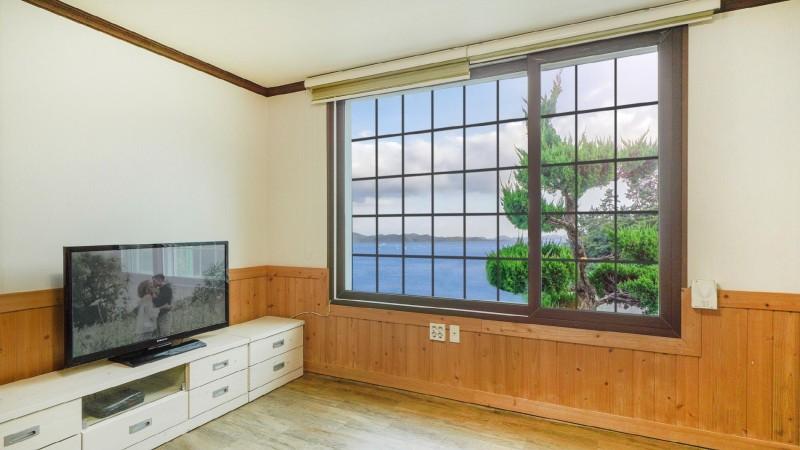 Suncheon Pension with a nice view