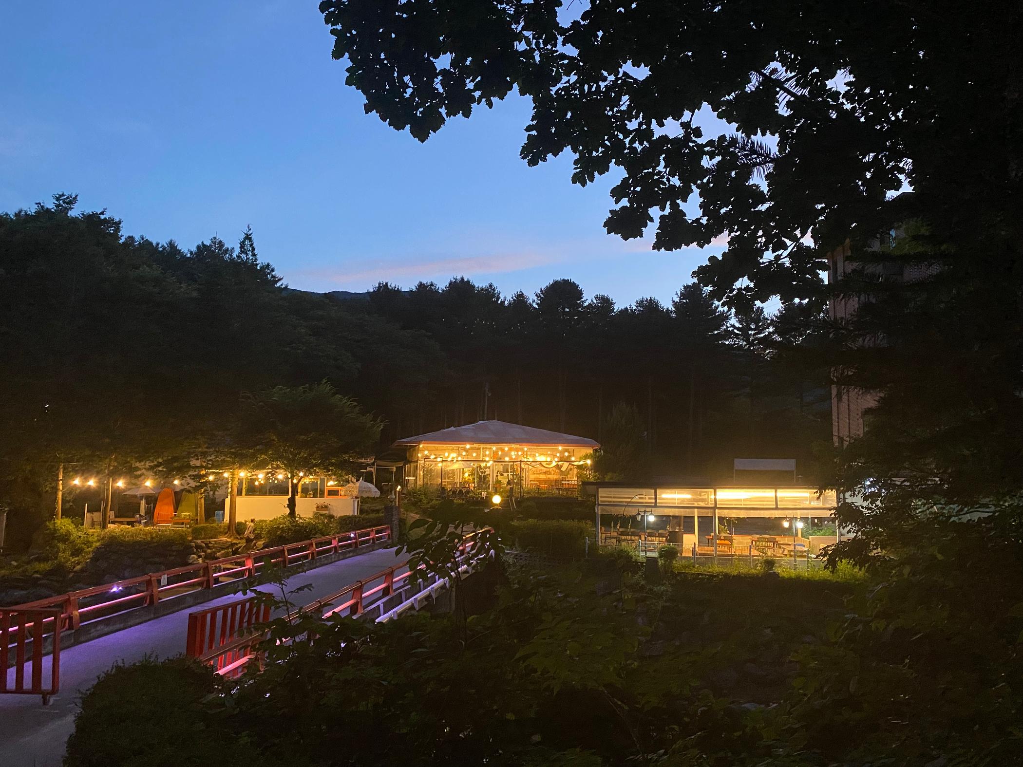 Gapyeong Dahlia Pension