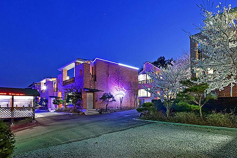 Yesan Jeongdaun Pension