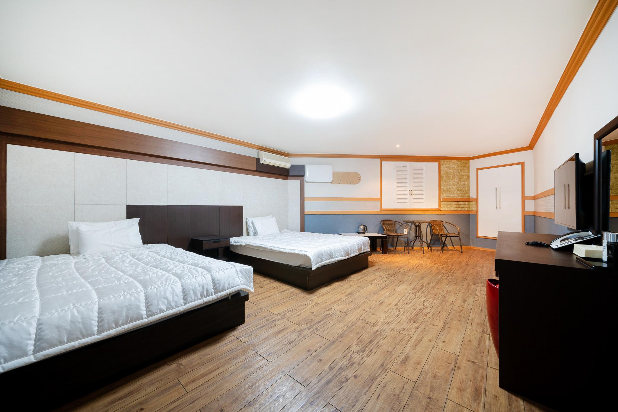 Haenam Woosuyoung Hotel