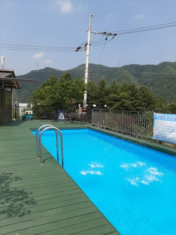 Gapyeong Seravi Pool Villa-16