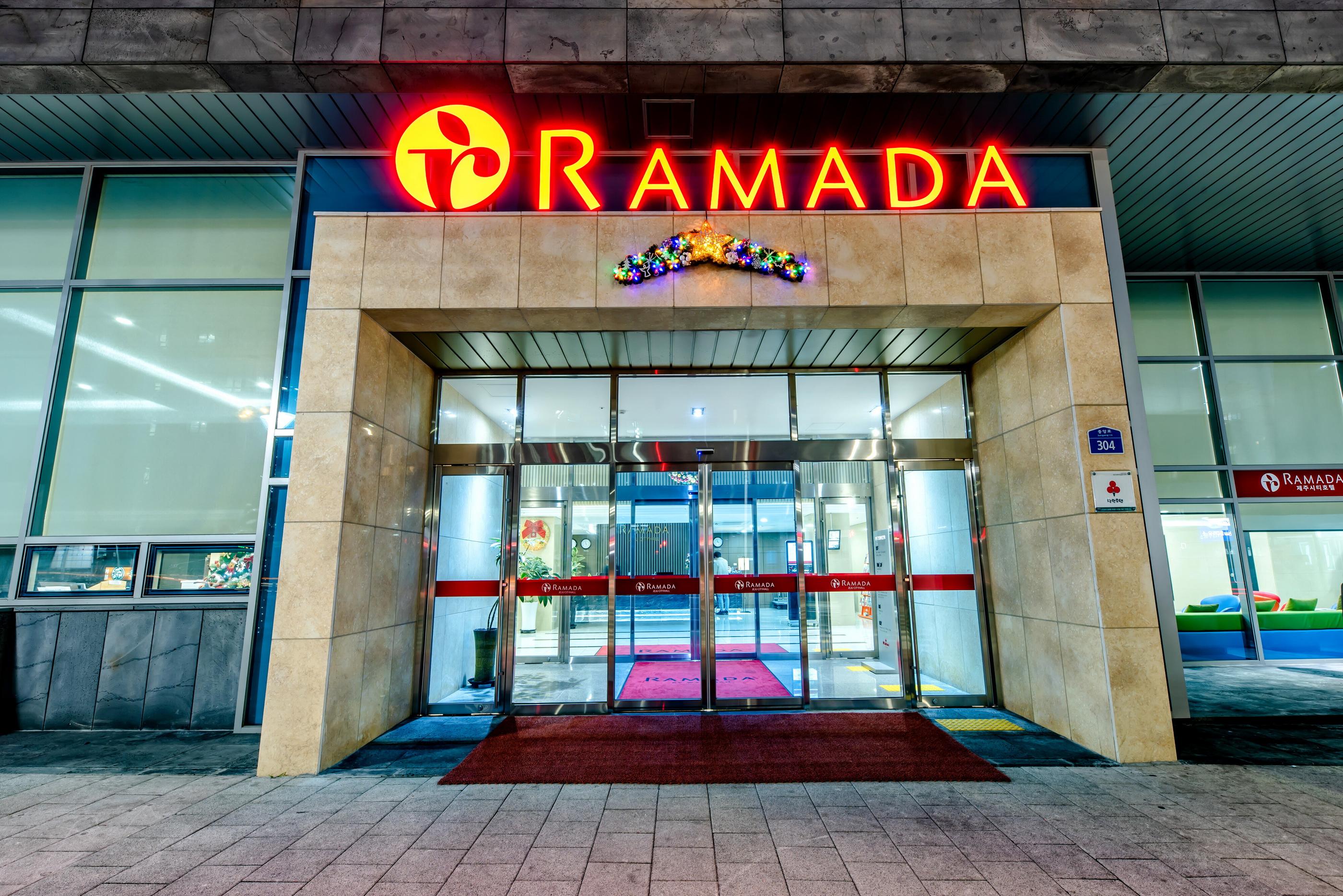 Ramada Jeju City Hall-4