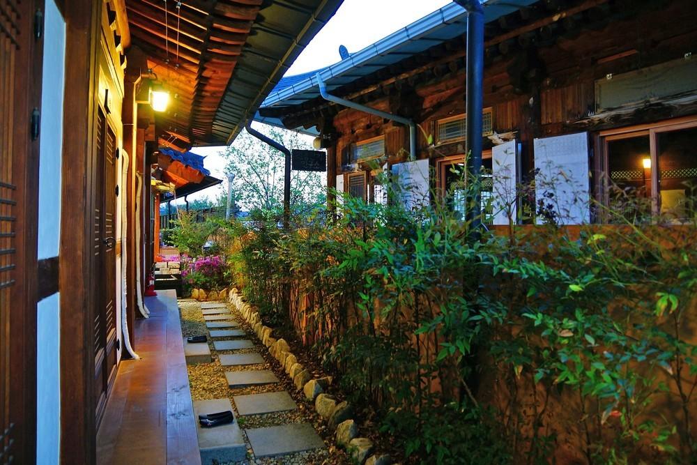 Jeonju each other Hanok Pension-10
