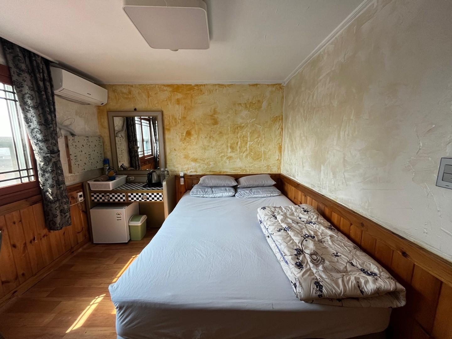 Gudeok Geusthouse-5