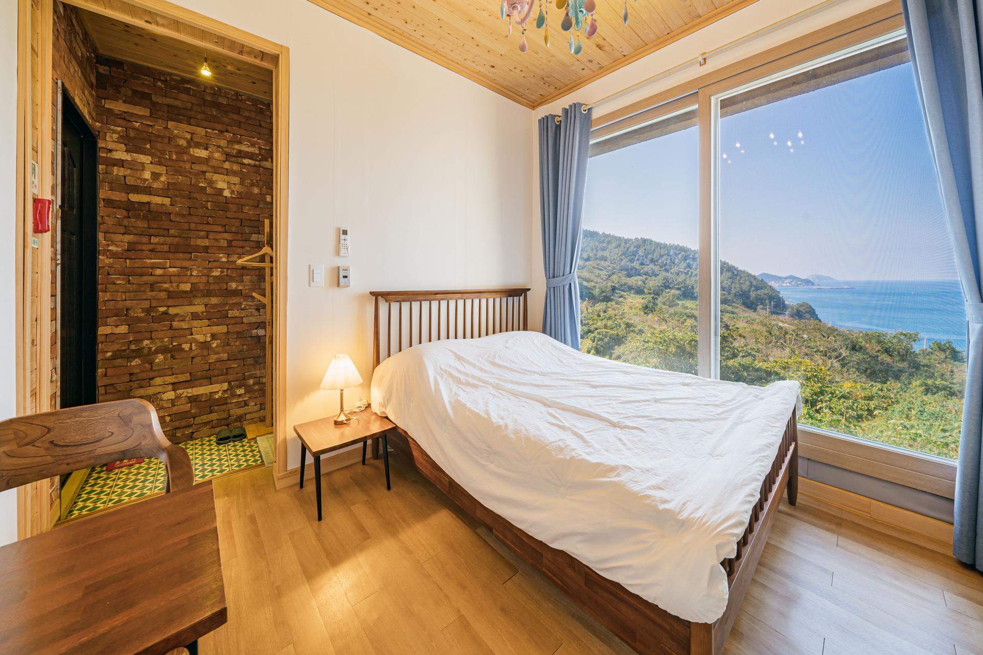 Jeju (Chuja Island) Eco Lodge