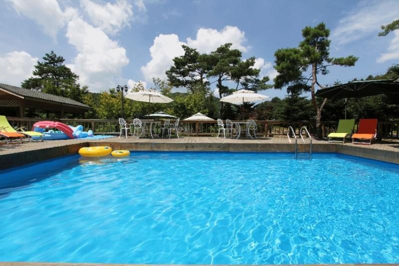 Hoengseong Winter Travel Pension