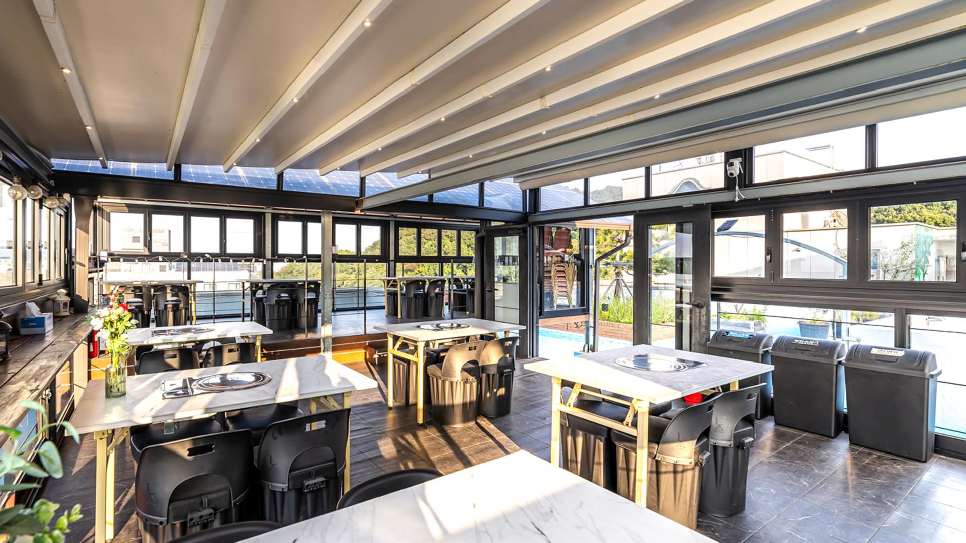 루프탑 바베큐존