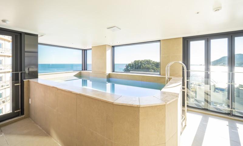 Busan Lumed Pool Villa