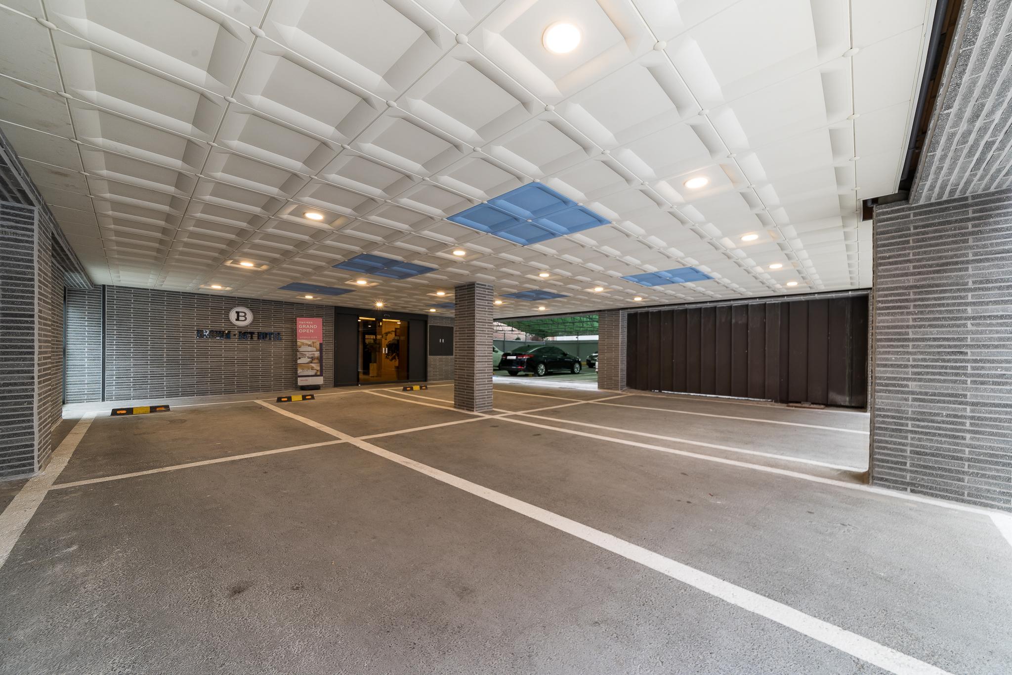 Busan Yeonsan-dong Brown Dot Yeonsan Station Branch-17