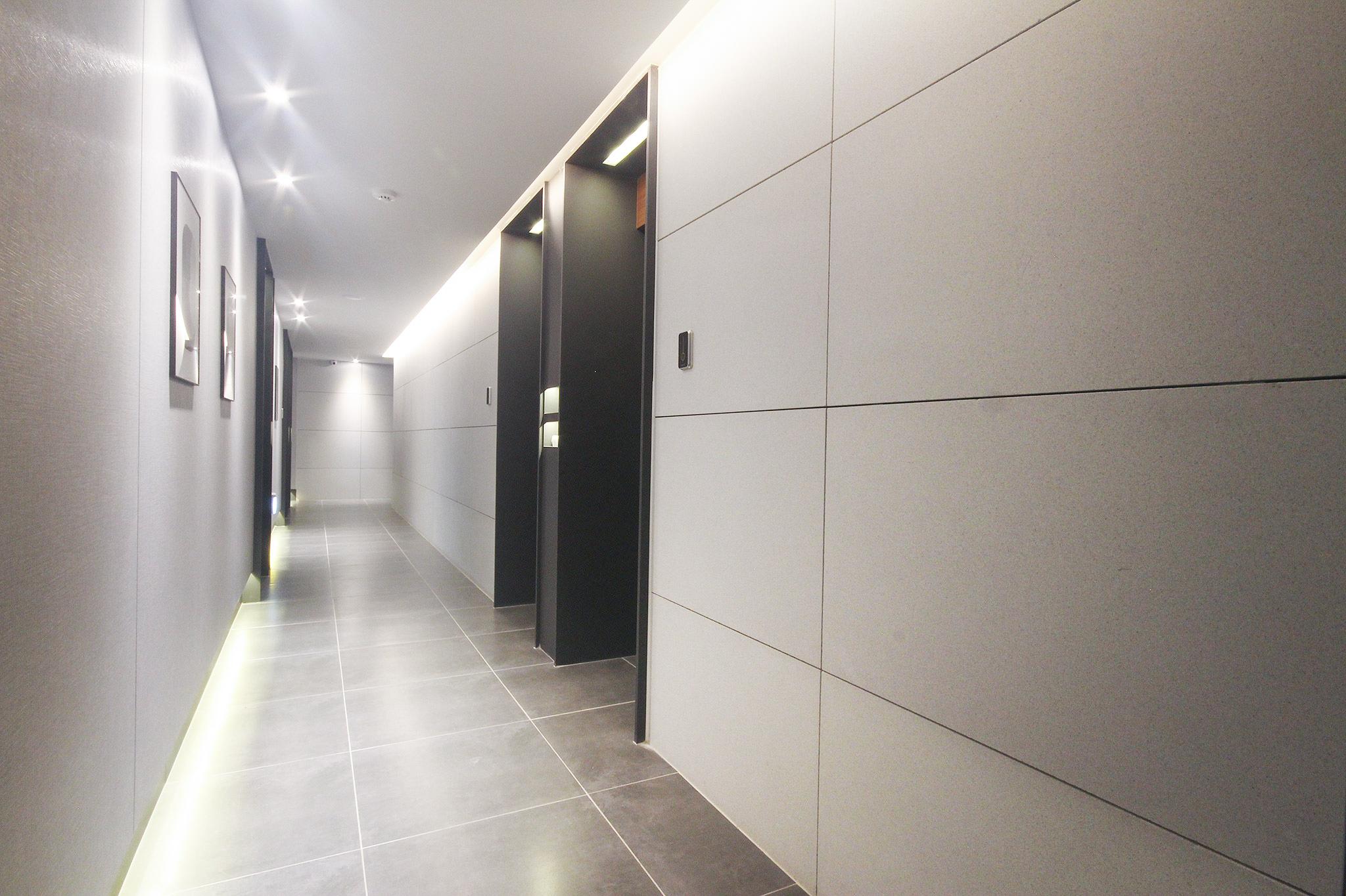 Busan Seomyeon Brown Dot 1-17