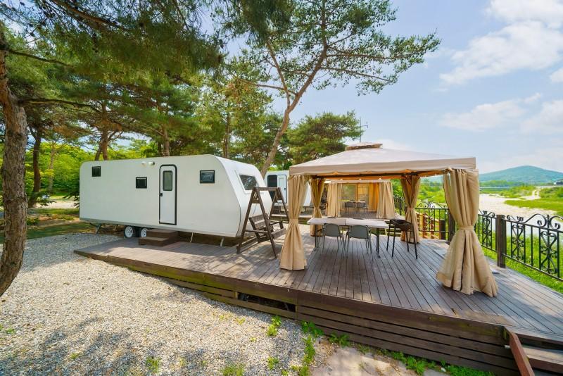 Pocheon Pine Tree Glamping Poolvilla-4