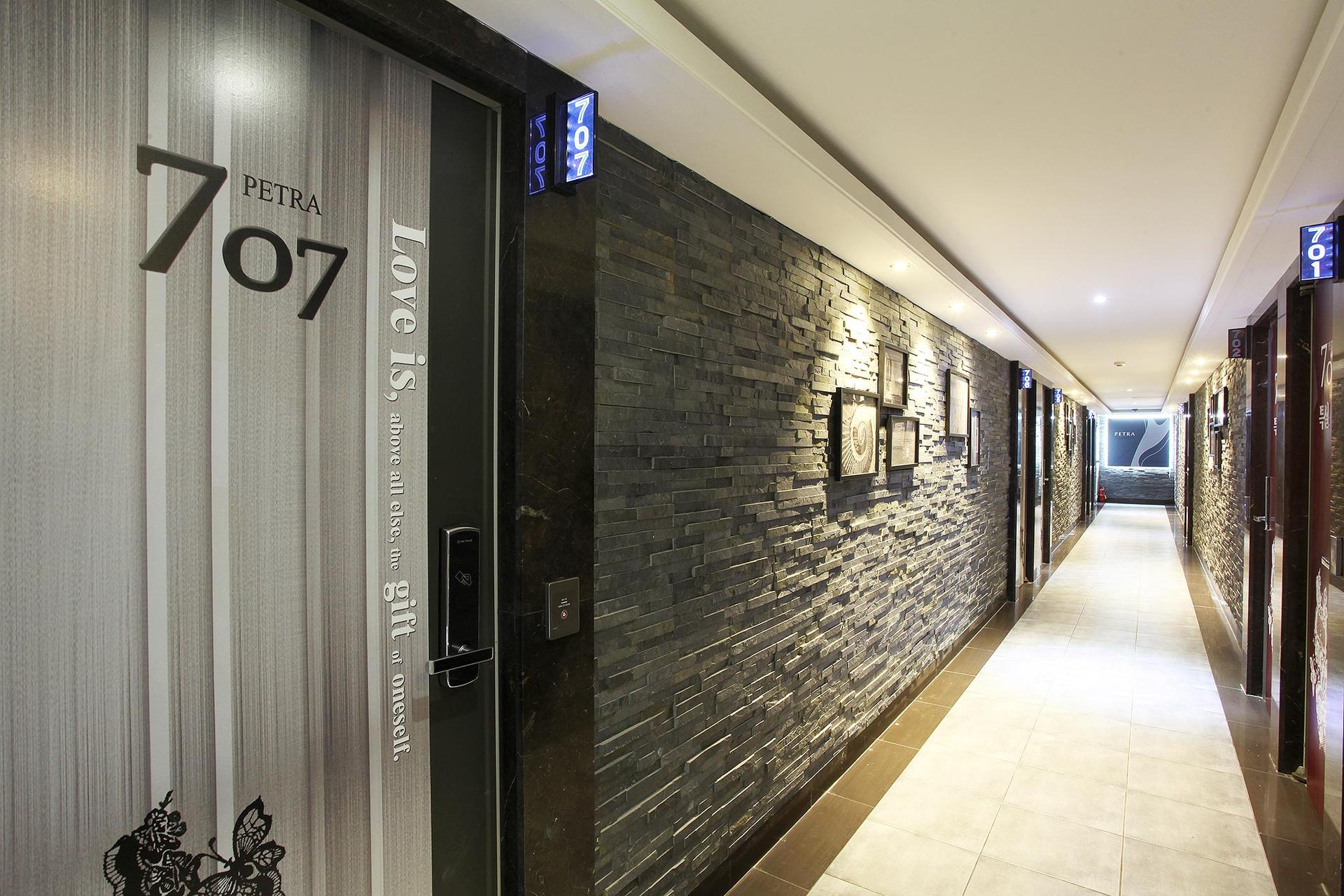 Yeongdeungpo Petra-3