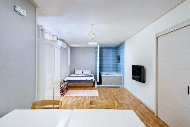 Spa pension in the forest of Gapyeong-3