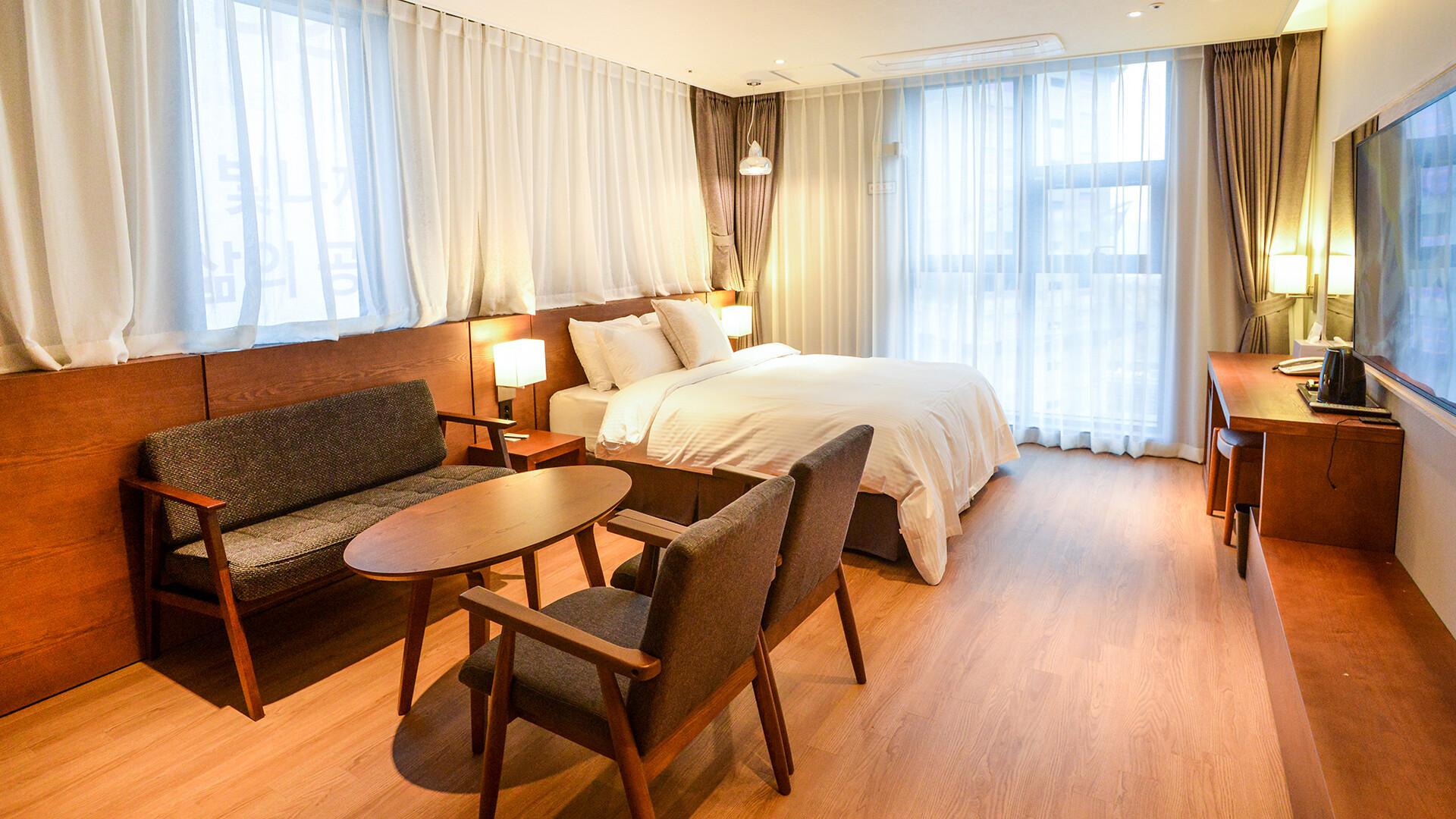 New Grand Hotel