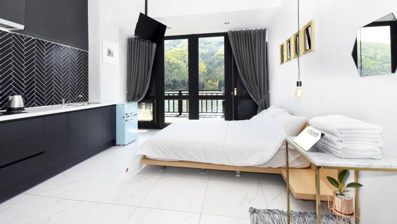 Gapyeong Pool Villa On Pension-12