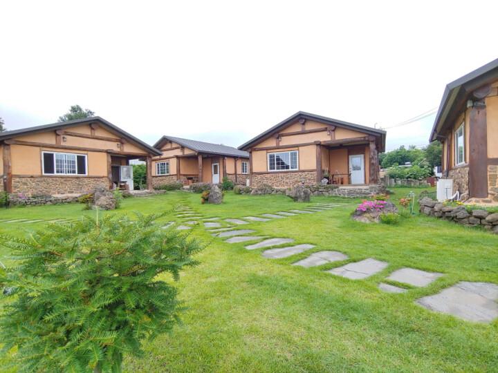 Geumok Log Pension