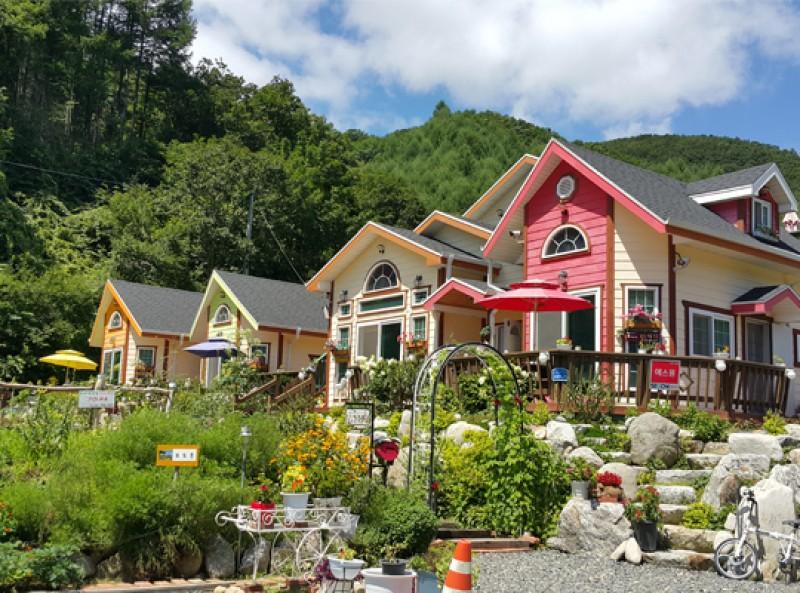 Inje Gombaeryeonggilseop Green Narae Pension