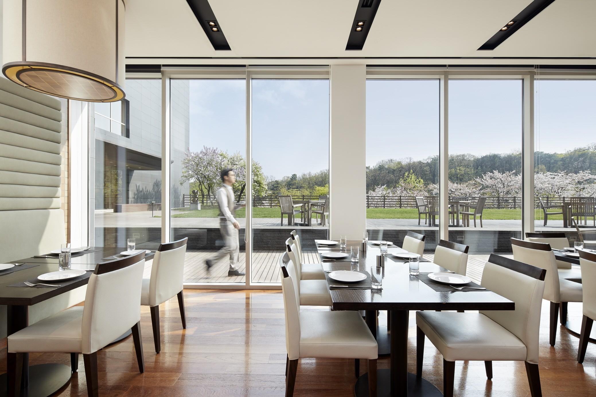 Rolling Hills Hotel-9