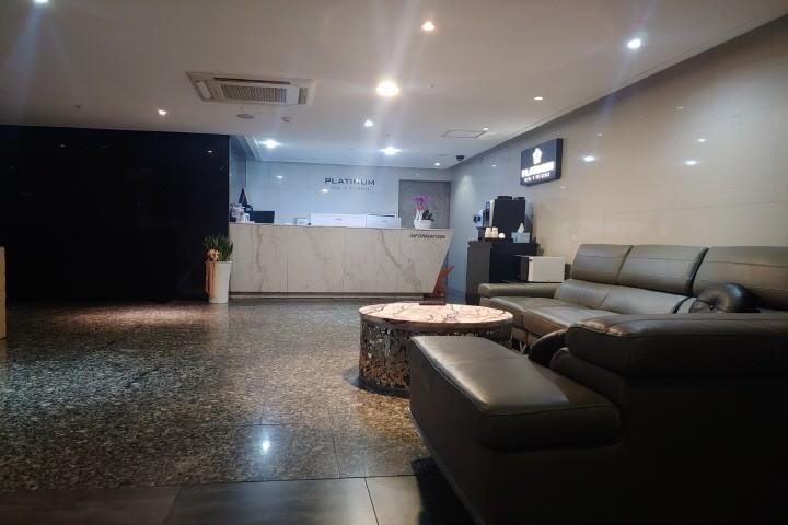Platinum Hotel-2