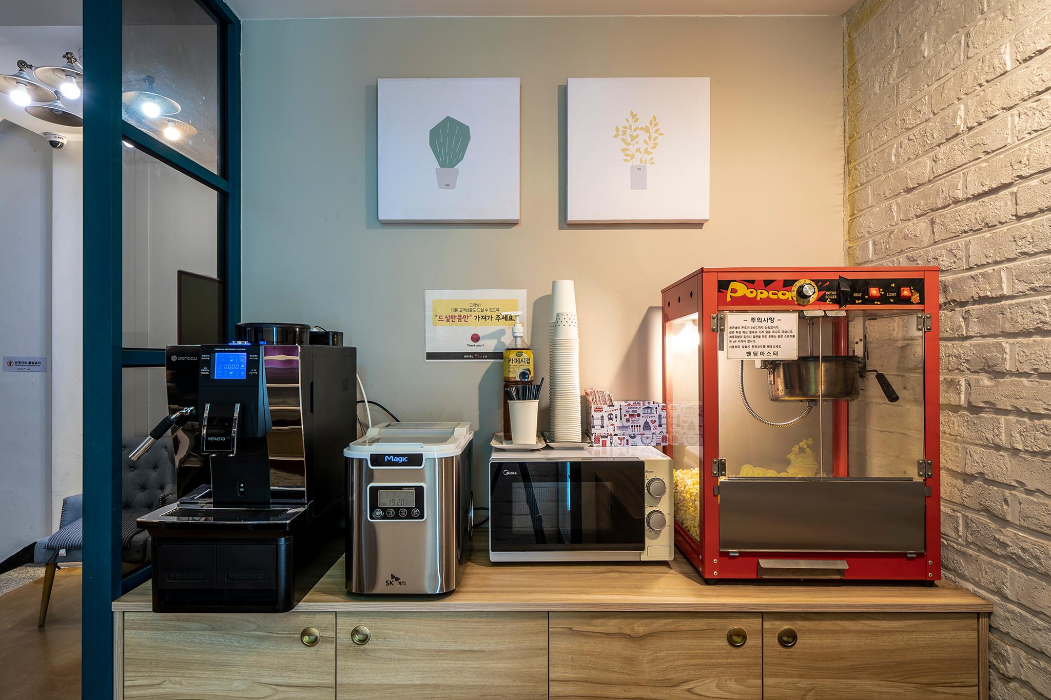 Sunganm YAJA Moran Station-34