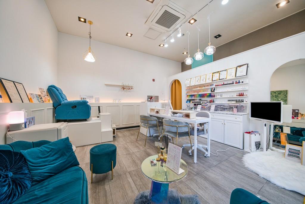 Hotel Vella Suite-12