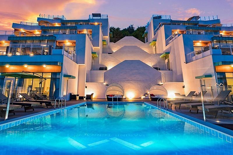 Yeosu Marine Terrace Poolvilla
