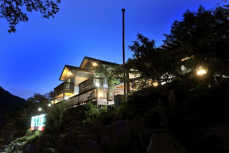 Jeongseon Into the Nature Pension