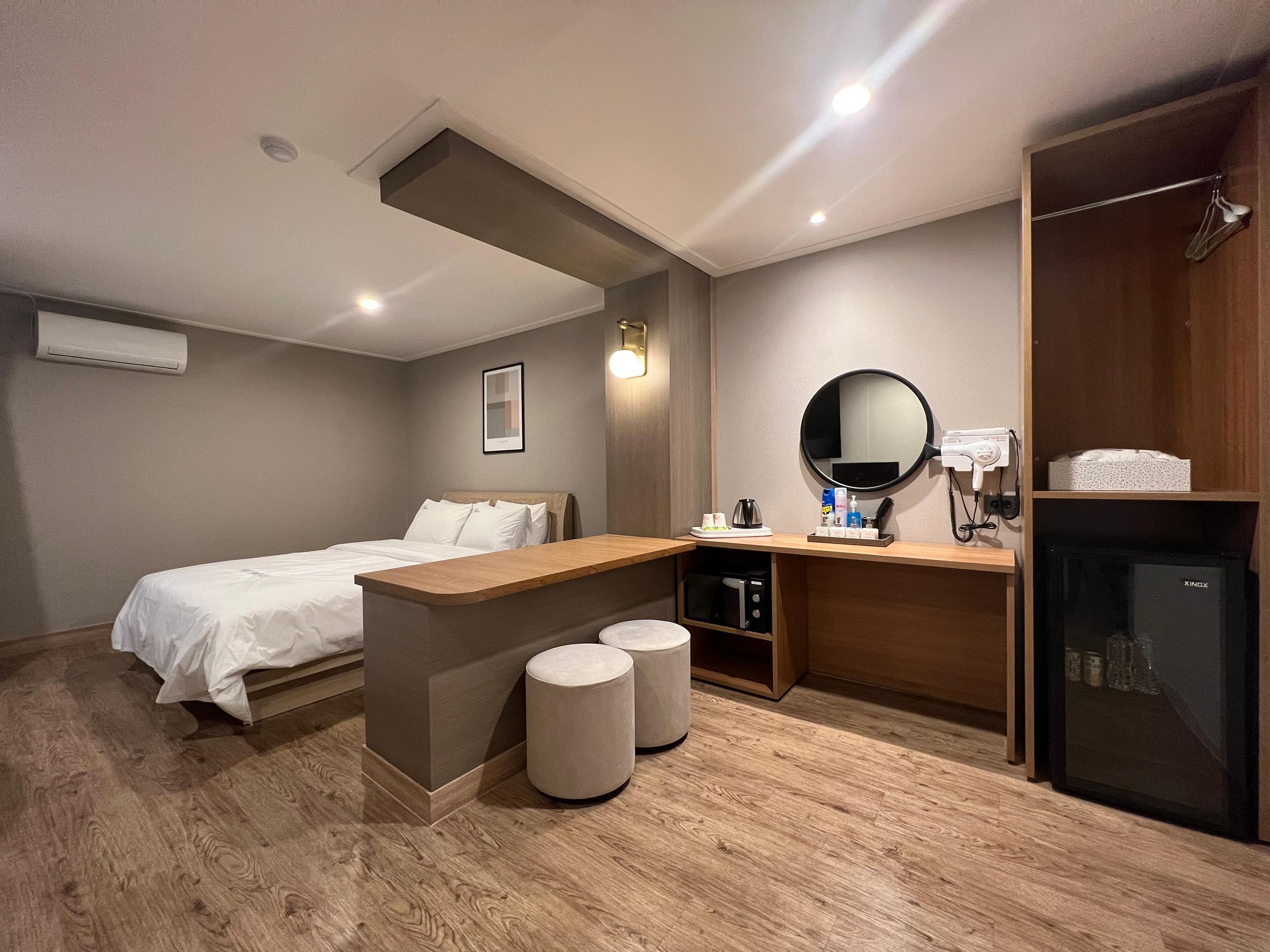 Suwon (Seryu station) Phoenix-5