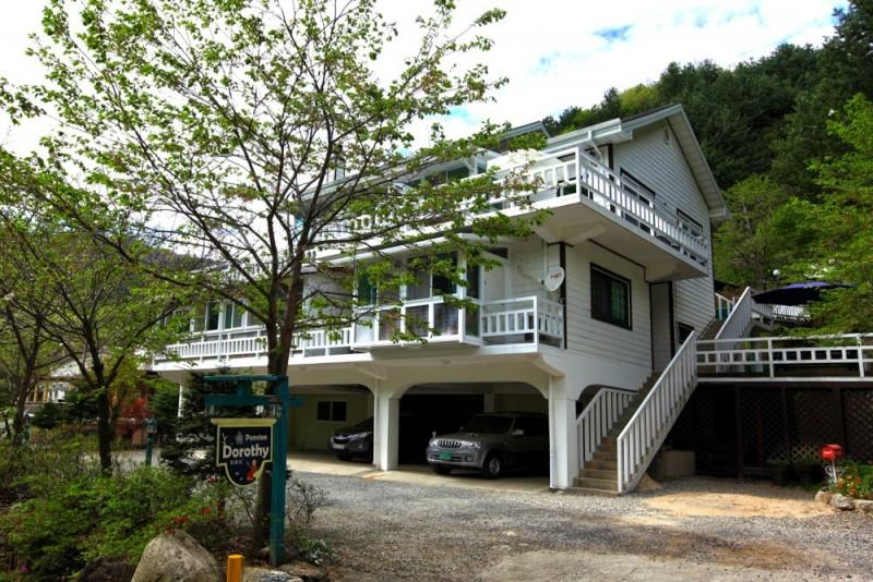 Gapyeong Dorothy Pension (next to the valley)-2