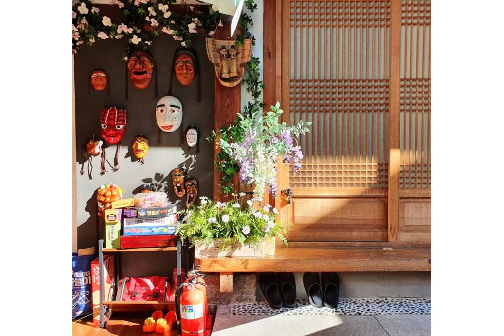 Jongno Hanok Gung Guesthouse-23