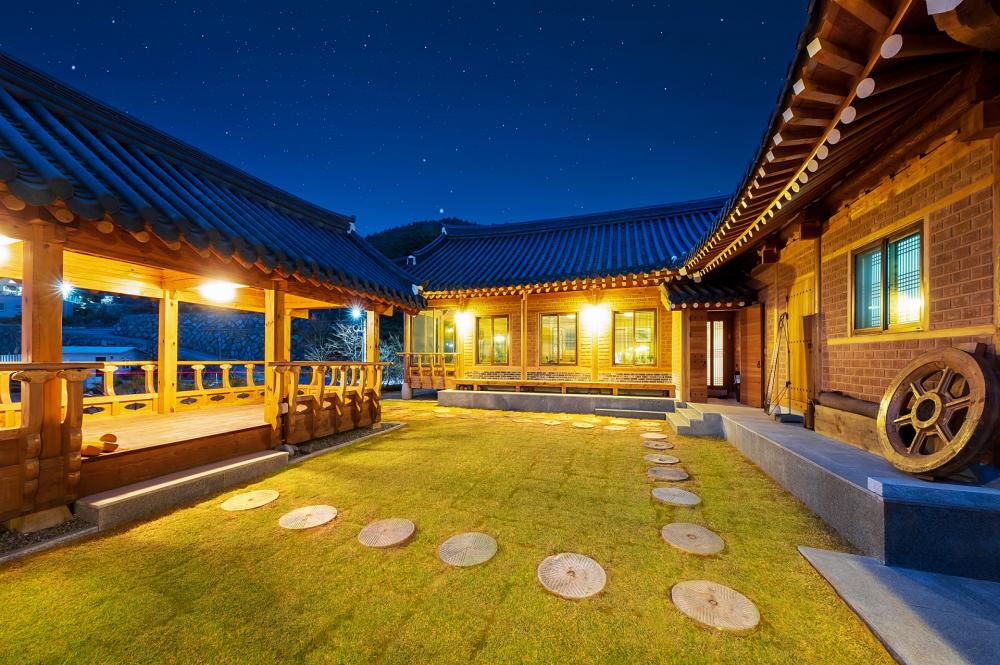 Ganghwa Bridge Rest Hanok Pension