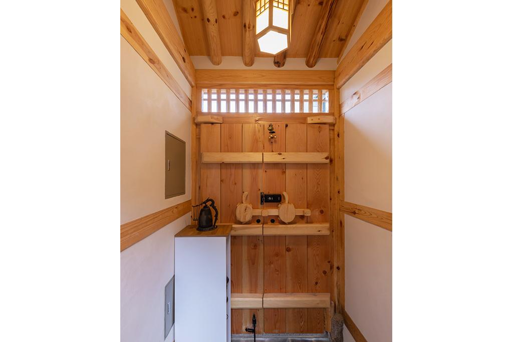 Bukchon Daon Hanok Guesthouse-7