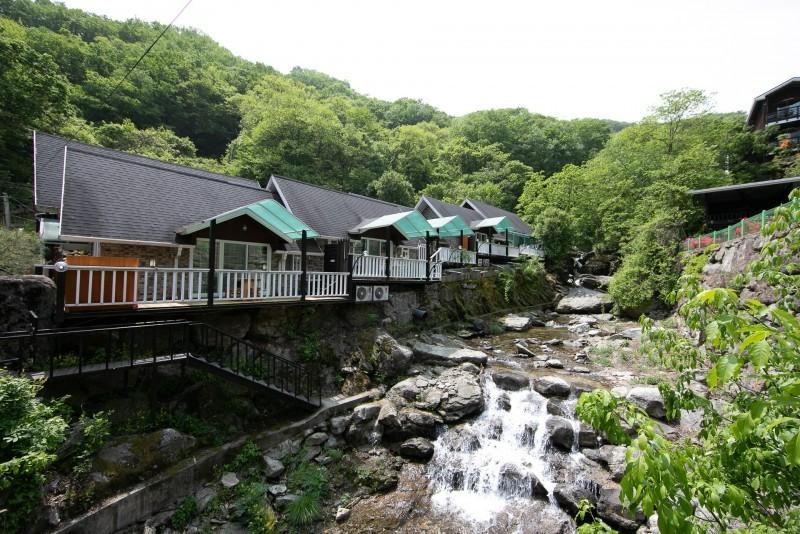 Gapyeong Valley Pension Luan (Valley in front of the pension)-35