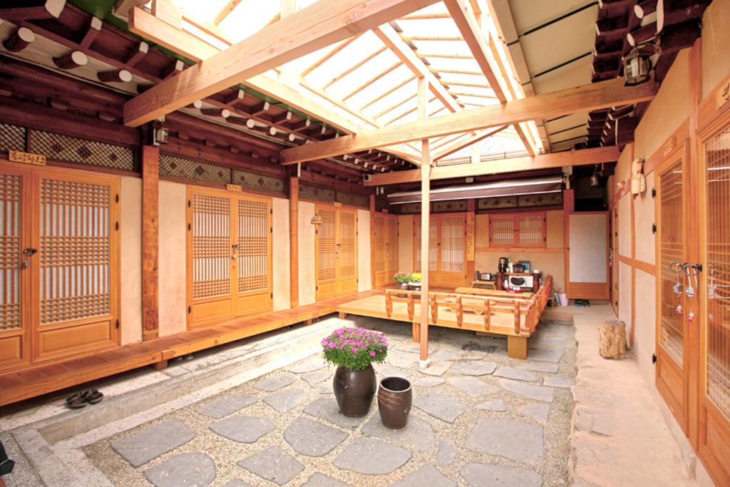Jeonju Daraeheon Hanok Stay