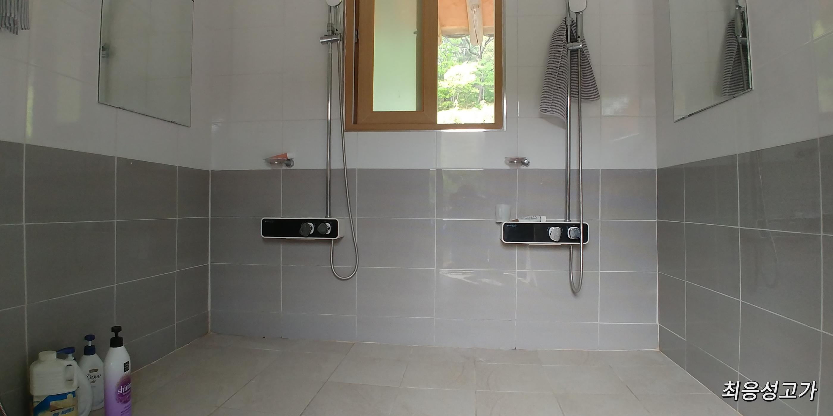 Chungju Real flowers and Taeknadeuli Pension-9