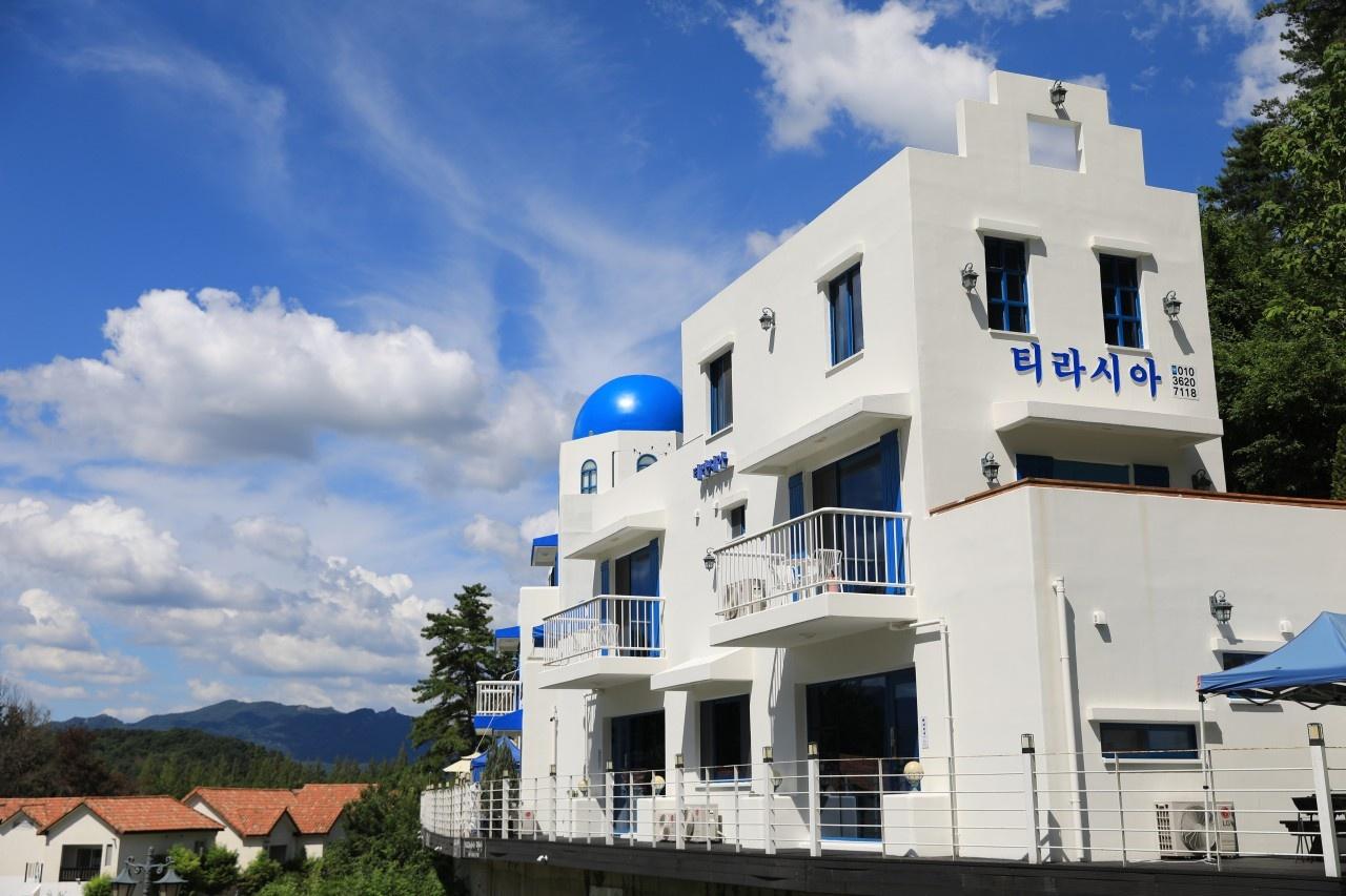 Damyang Tirasia Pension