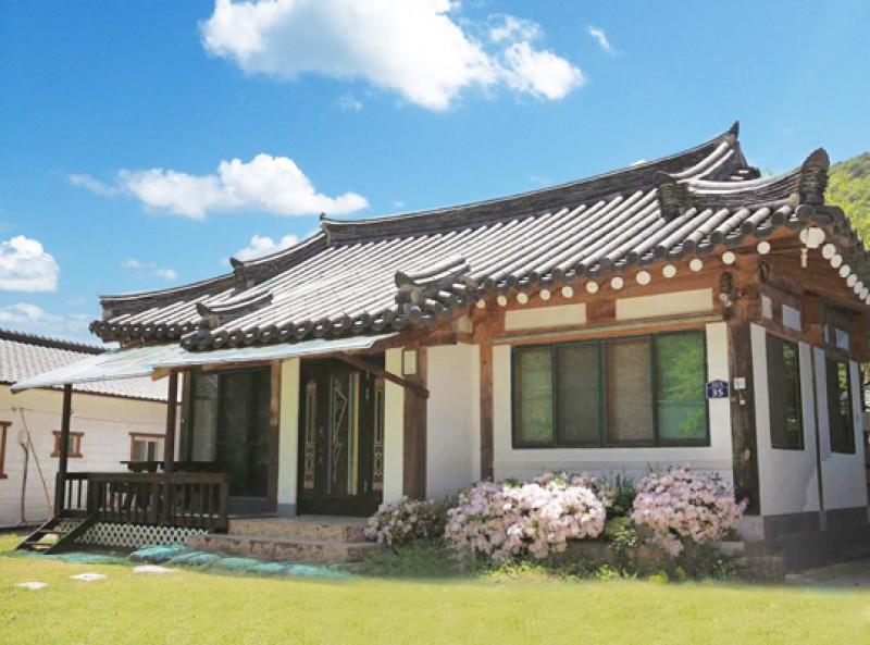 Yangsan Sansori Mulsori Pension